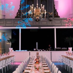 Aanzicht vanuit voor in de kerk